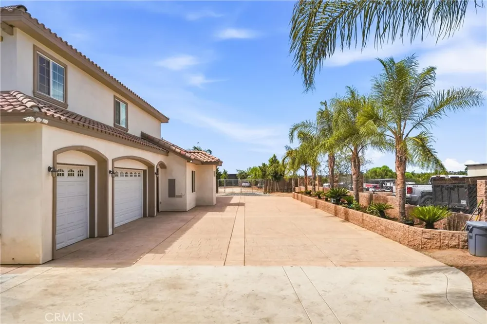19373 Day St Perris, CA 92570