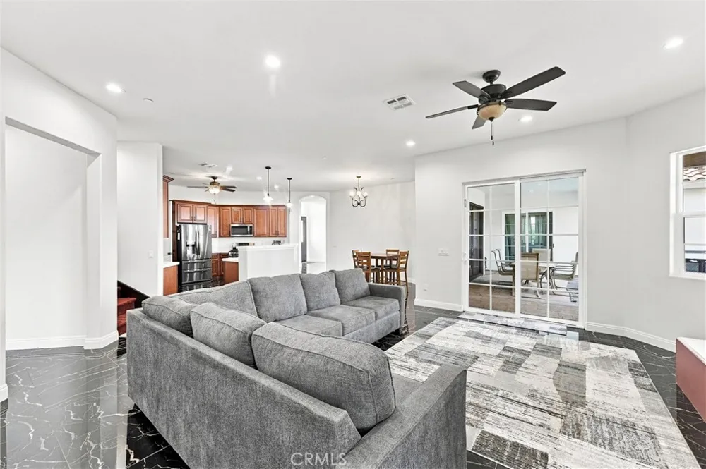19373 Day St Perris, CA 92570