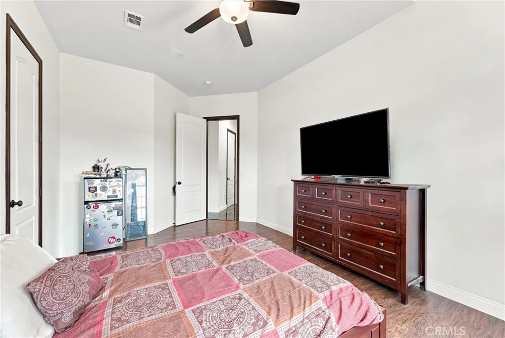 19373 Day St Perris, CA 92570