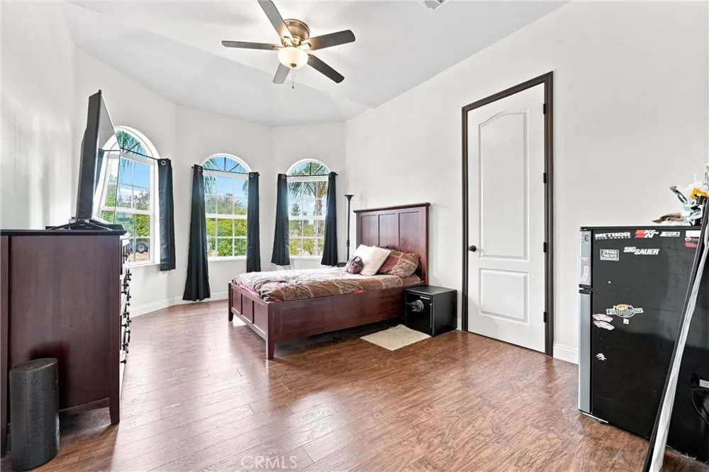19373 Day St Perris, CA 92570