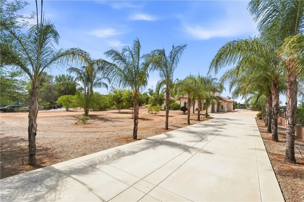 19373 Day St Perris, CA 92570