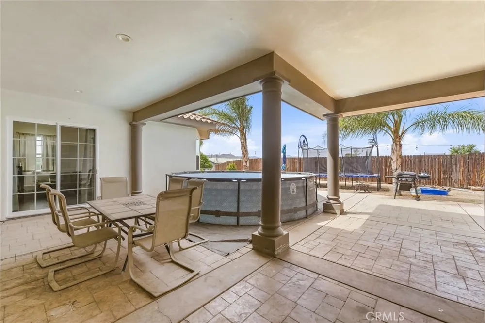 19373 Day St Perris, CA 92570