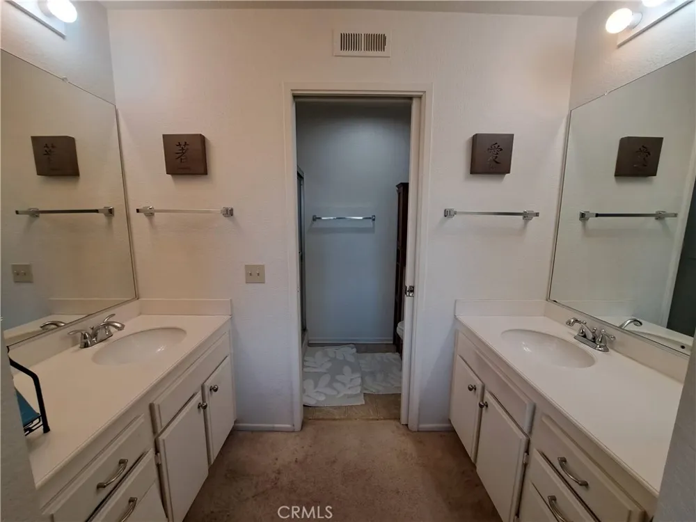 1727 Avenida Vista Labera Oceanside, CA 92056