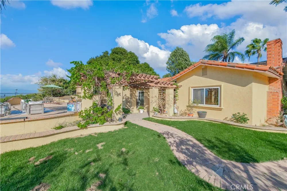 16419 Canarias Hacienda Heights, CA 91745