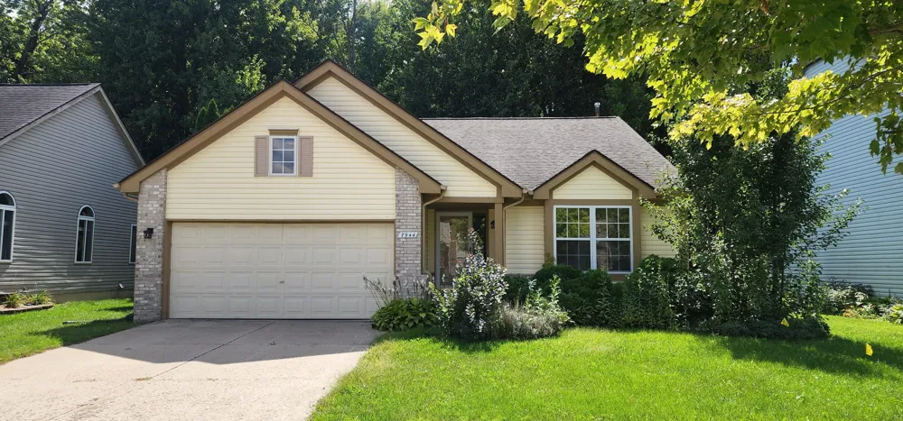 7944 Thornhill Drive Ypsilanti, MI 48197