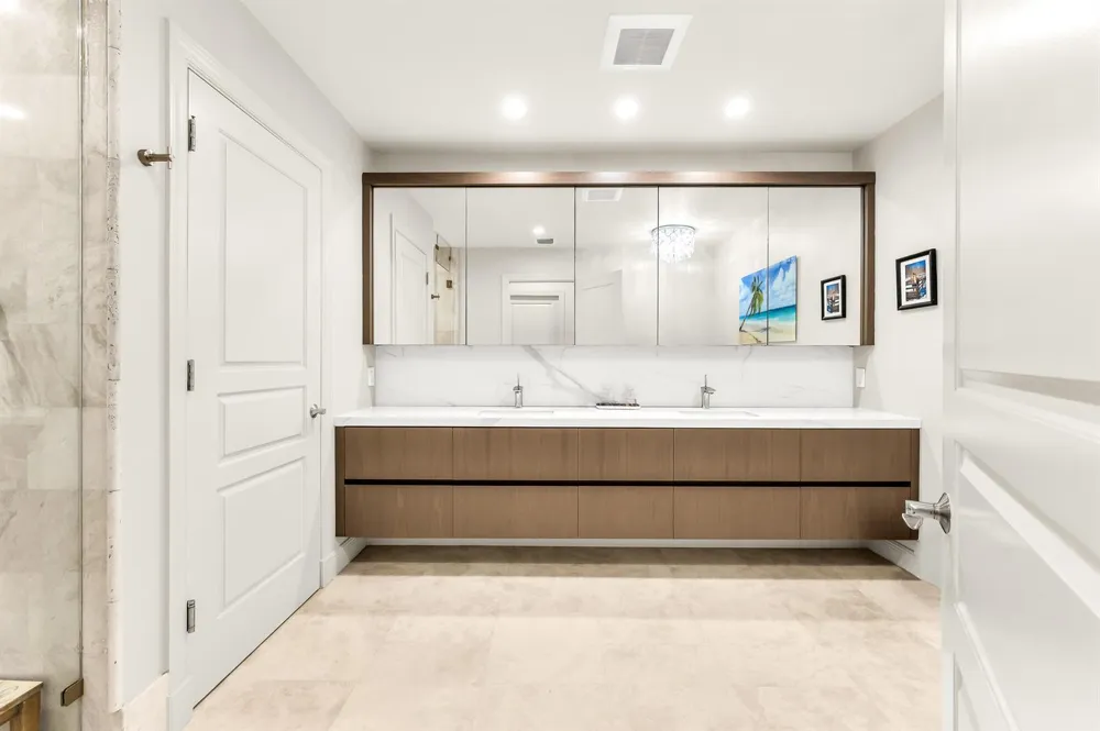 411 Hendricks Isle Fort Lauderdale, FL 33301