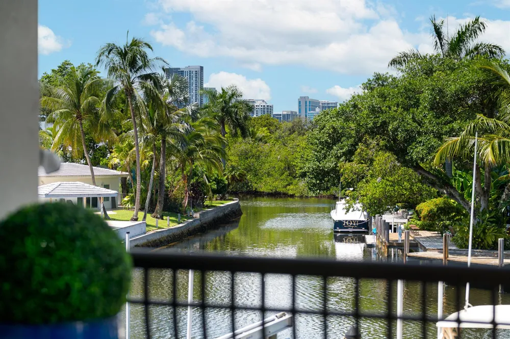 411 Hendricks Isle Fort Lauderdale, FL 33301