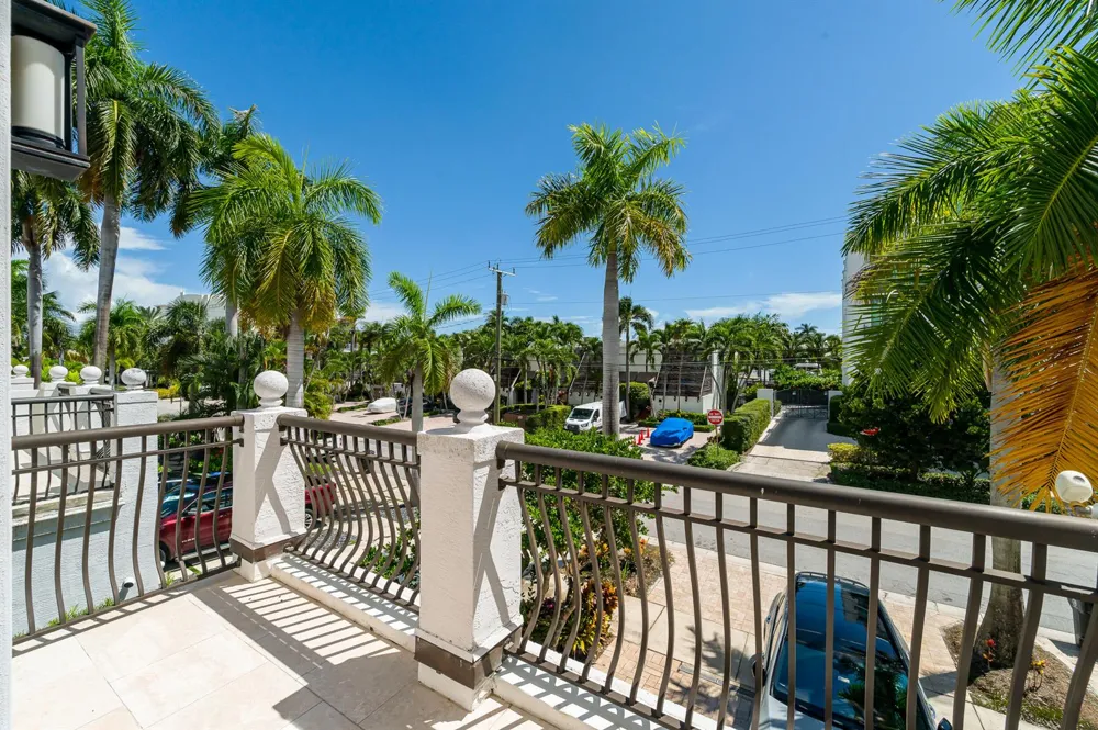 411 Hendricks Isle Fort Lauderdale, FL 33301