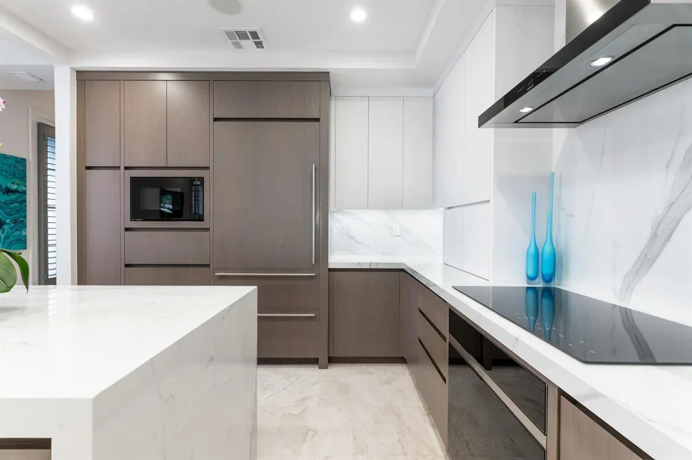 411 Hendricks Isle Fort Lauderdale, FL 33301