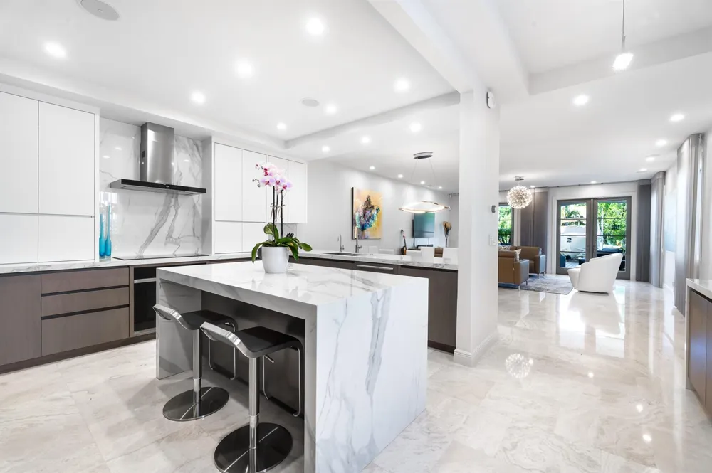 411 Hendricks Isle Fort Lauderdale, FL 33301