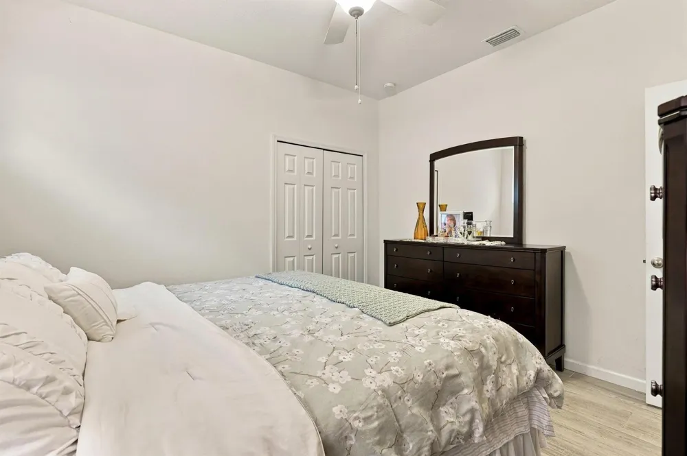 11490 SW AVENTINO DRIVE Port St. Lucie, FL 34987