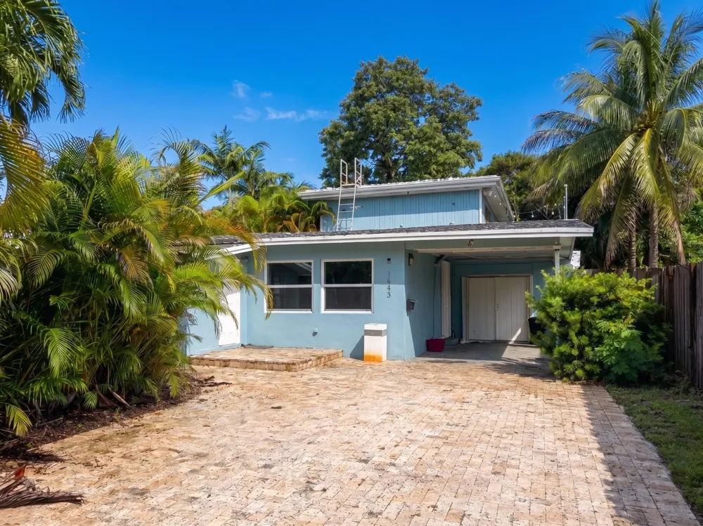 1643 NE 8TH AVENUE Fort Lauderdale, FL 33305