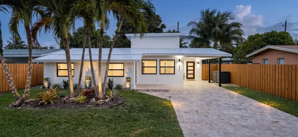 1643 NE 8TH AVENUE Fort Lauderdale, FL 33305