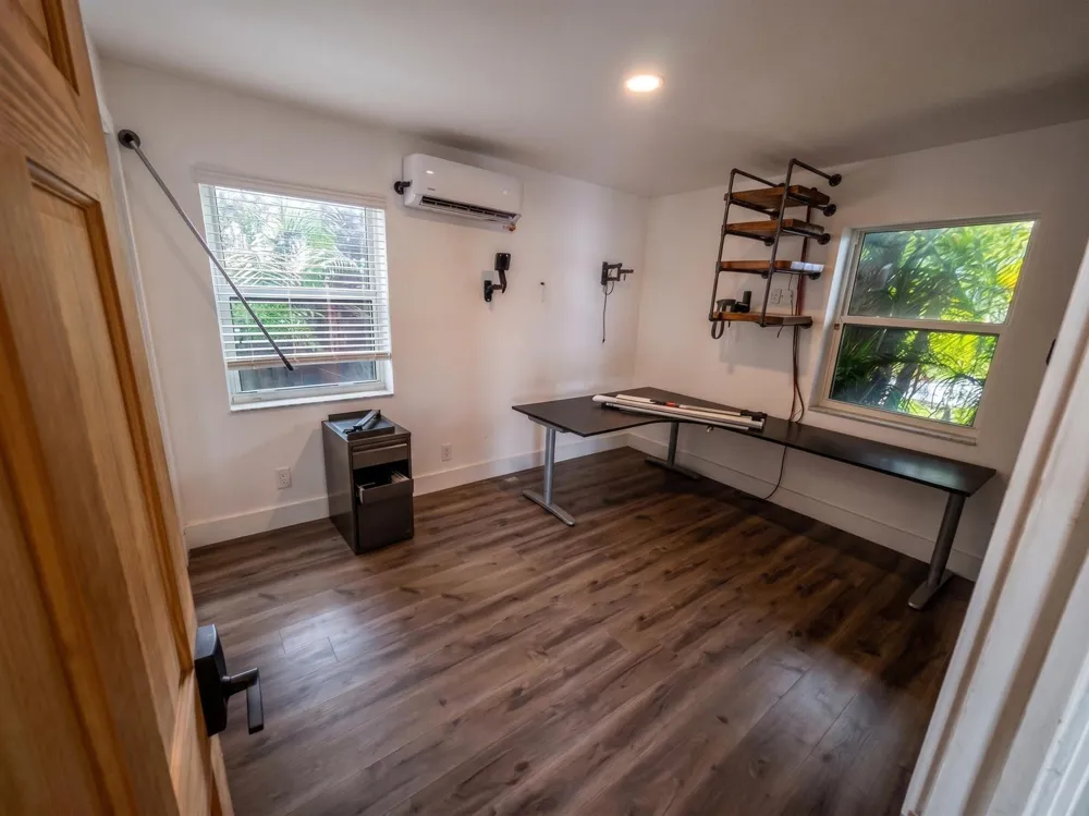 1643 NE 8TH AVENUE Fort Lauderdale, FL 33305