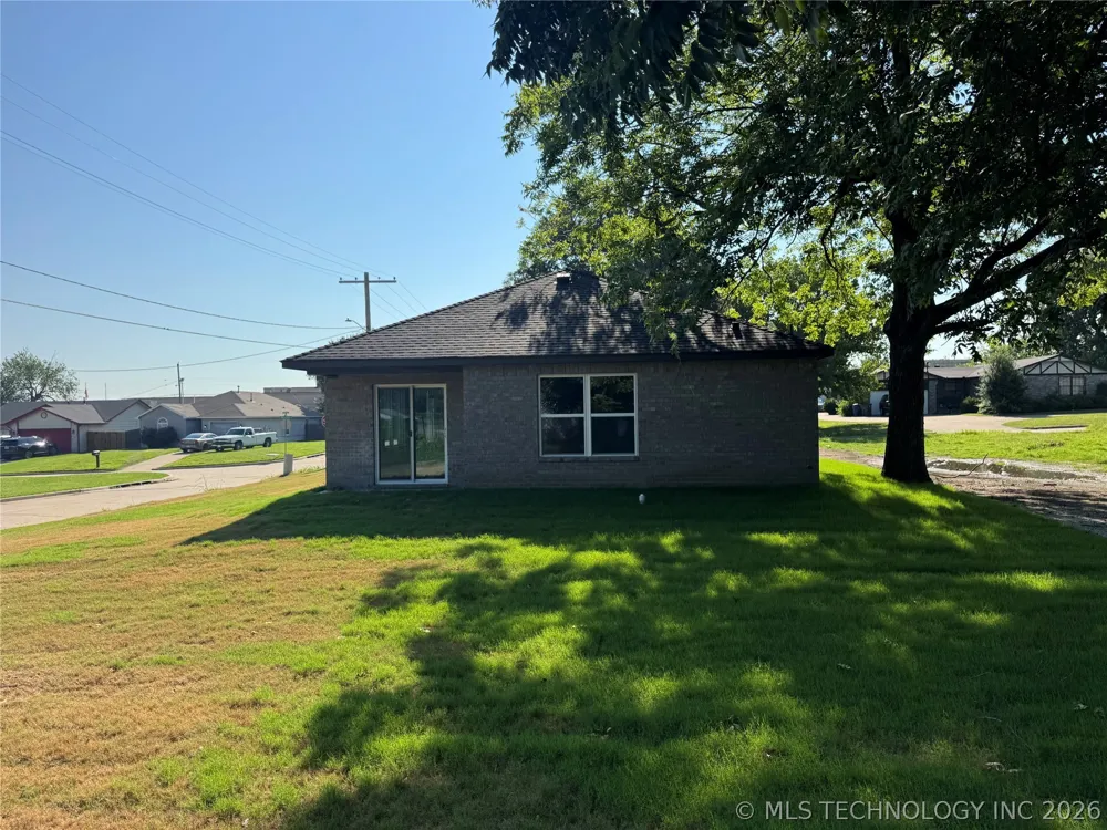2248 Rockford Avenue Tulsa, OK 74106