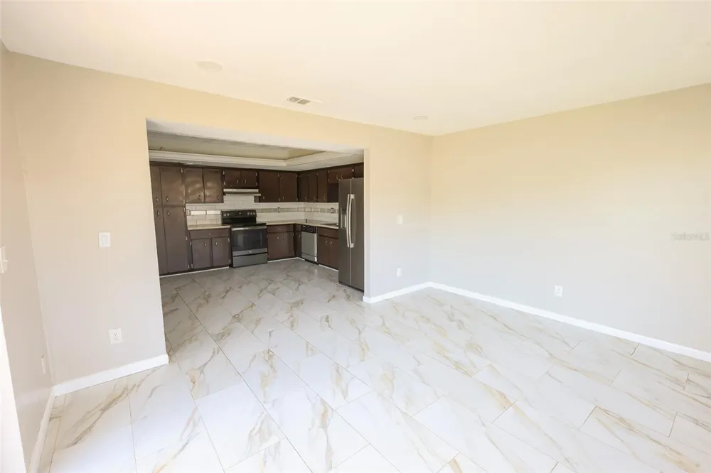 1423 MAPLE STREET SW Largo, FL 33770