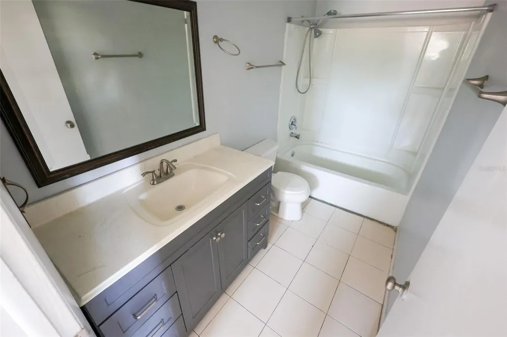 1423 MAPLE STREET SW Largo, FL 33770