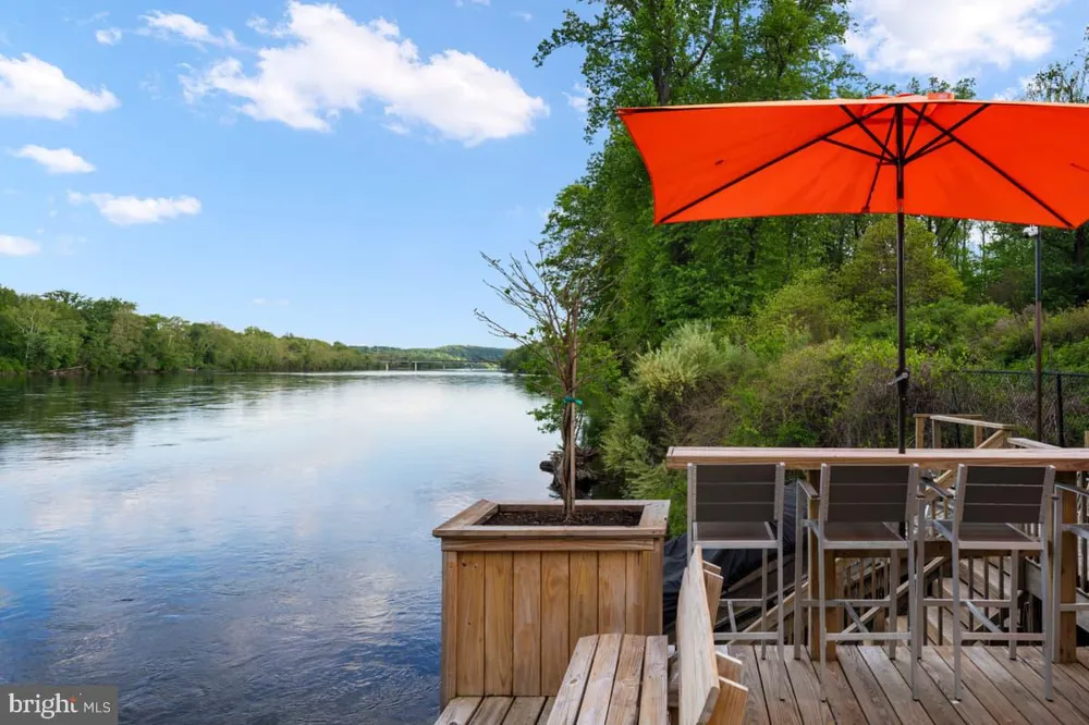 2710 RIVER ROAD New Hope, PA 18938