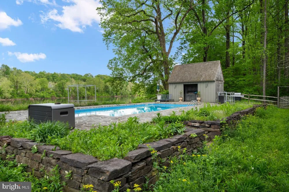 2710 RIVER ROAD New Hope, PA 18938