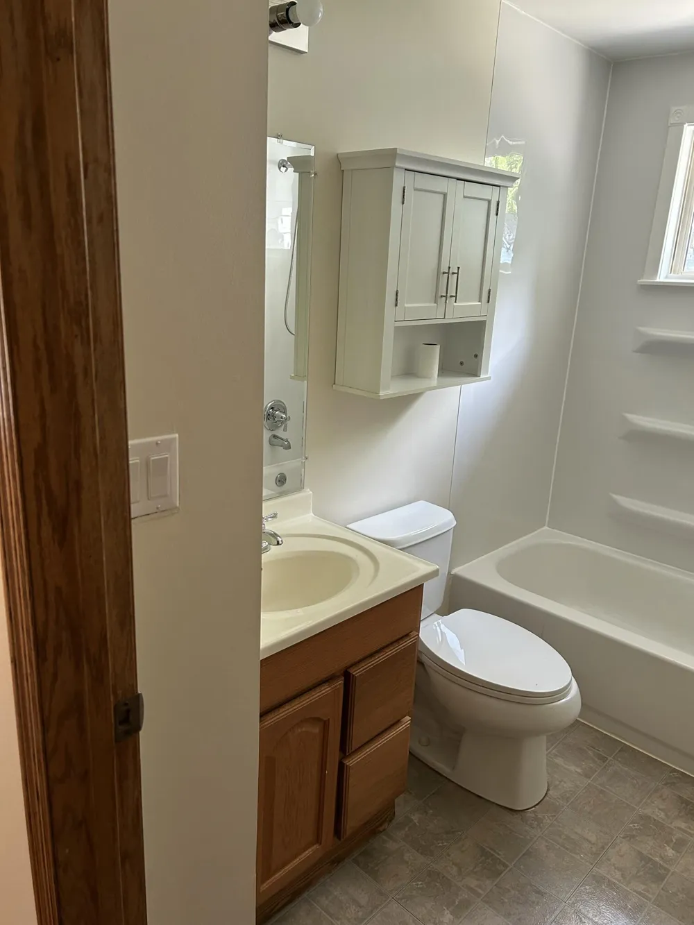 38040 Castle Drive Romulus, MI 48174