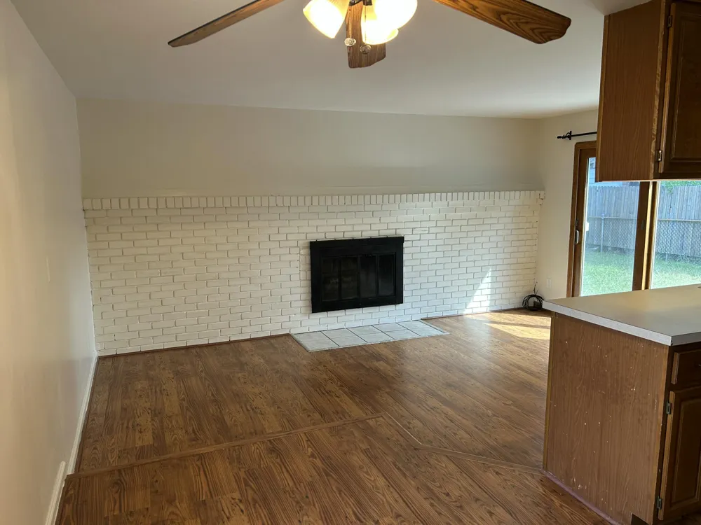 38040 Castle Drive Romulus, MI 48174
