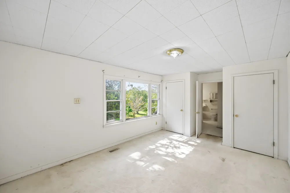 221 Dickson Ln Parsons, TN 38363