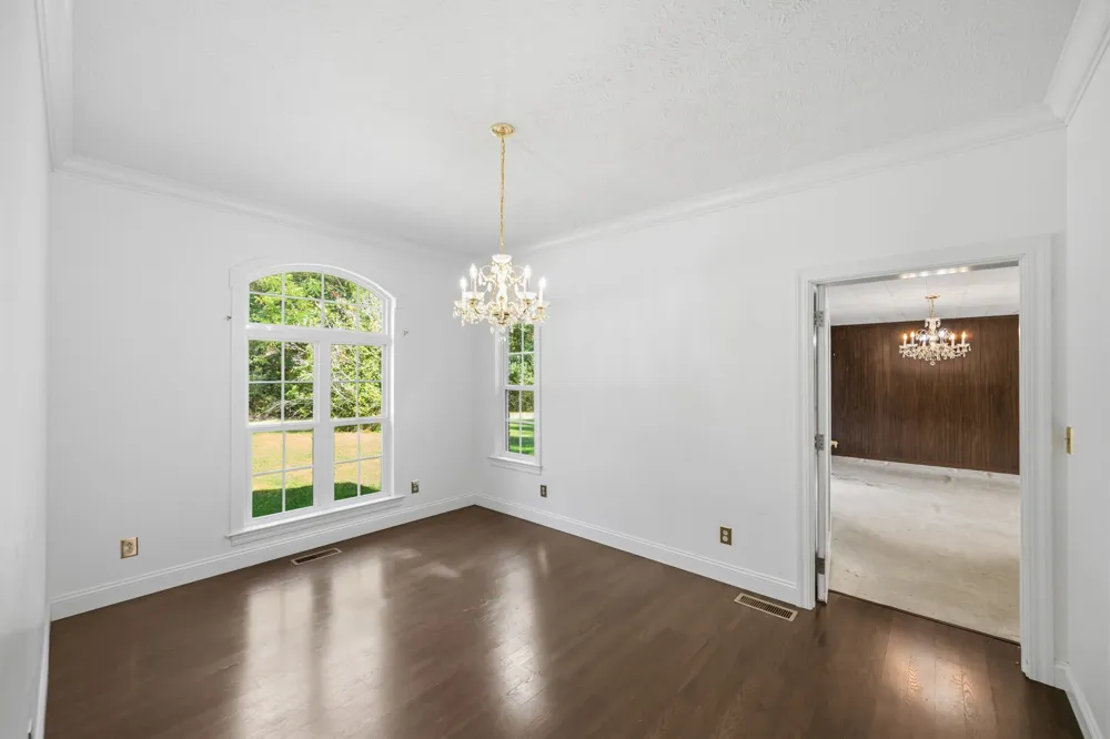 221 Dickson Ln Parsons, TN 38363