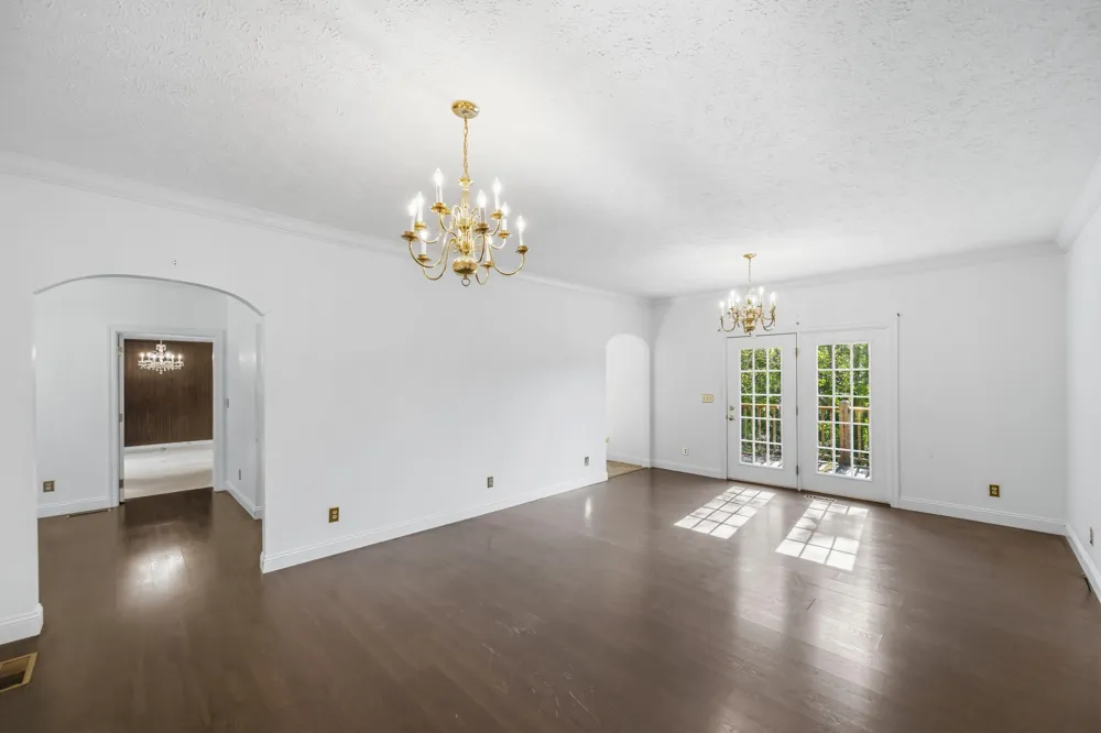 221 Dickson Ln Parsons, TN 38363