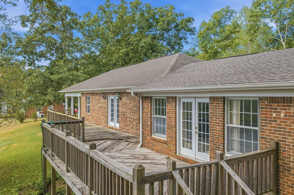 221 Dickson Ln Parsons, TN 38363