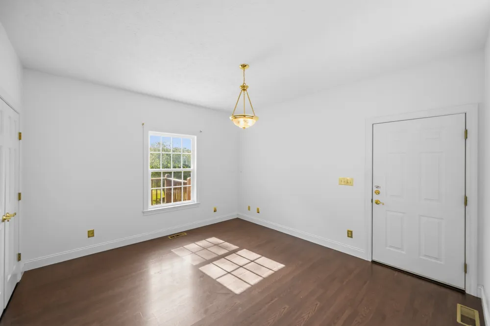 221 Dickson Ln Parsons, TN 38363