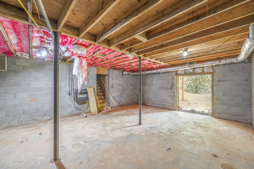 221 Dickson Ln Parsons, TN 38363