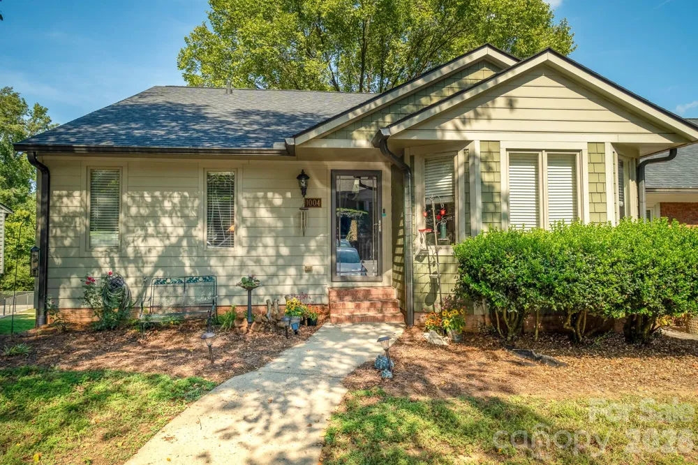 1004 Kenilworth Court NW Concord, NC 28027