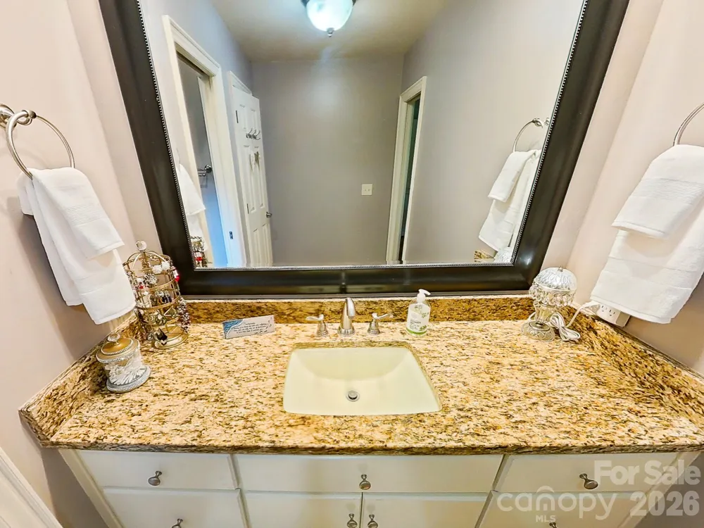 1004 Kenilworth Court NW Concord, NC 28027