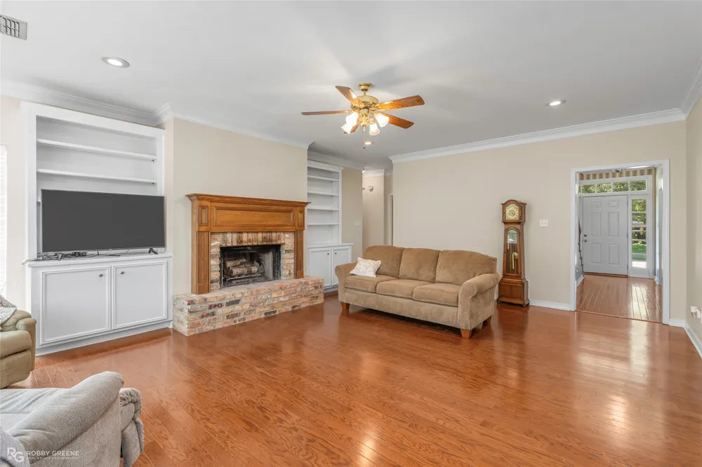253 Clearwood Shreveport, LA 71105