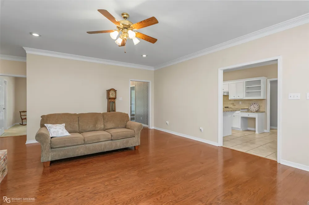253 Clearwood Shreveport, LA 71105