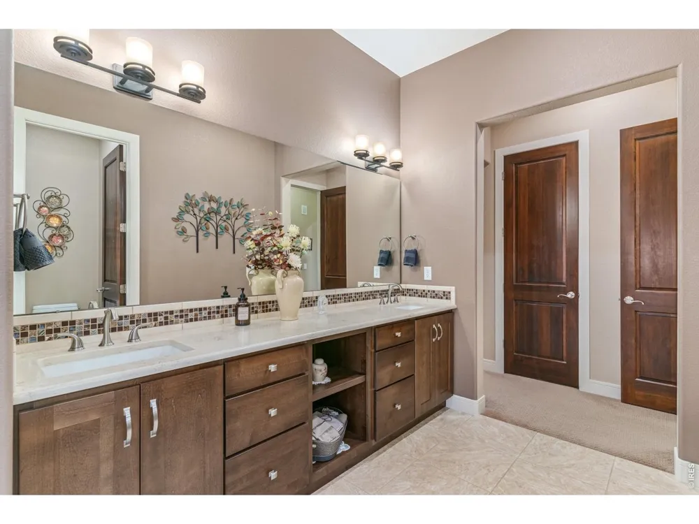 6923 Winterpeak Court Timnath, CO 80547