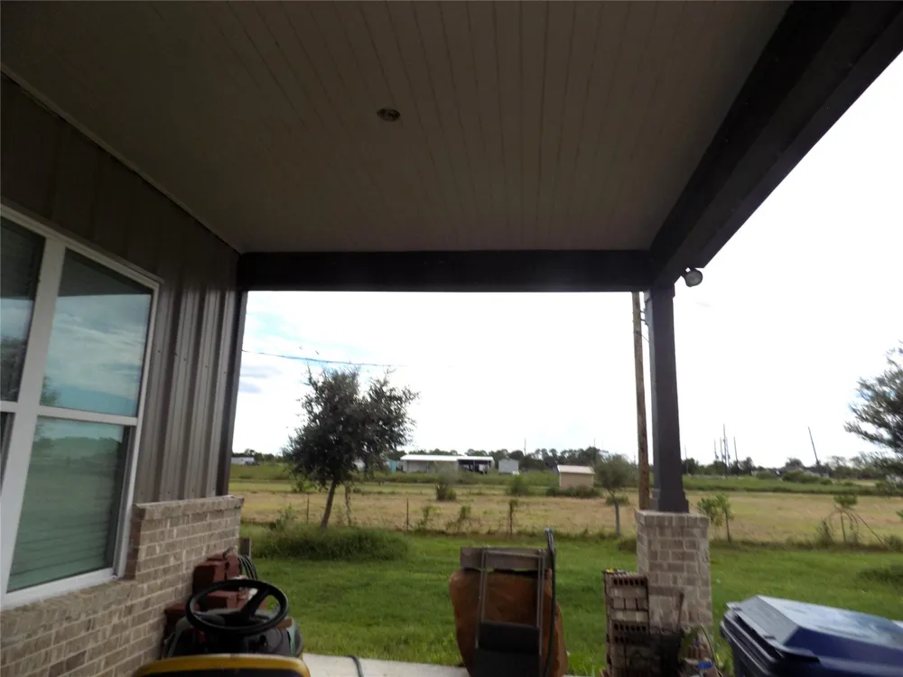 4726 County Road 45 Angleton, TX 77515