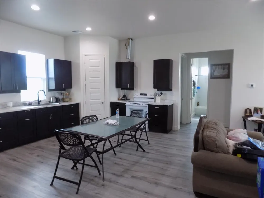 4726 County Road 45 Angleton, TX 77515