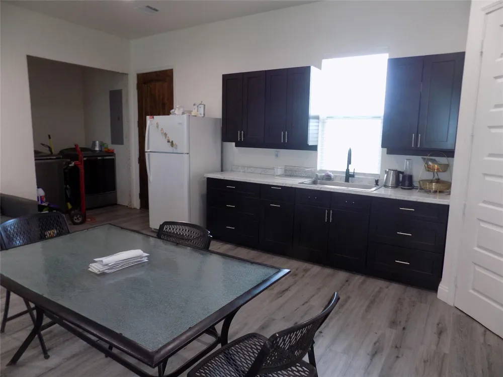 4726 County Road 45 Angleton, TX 77515