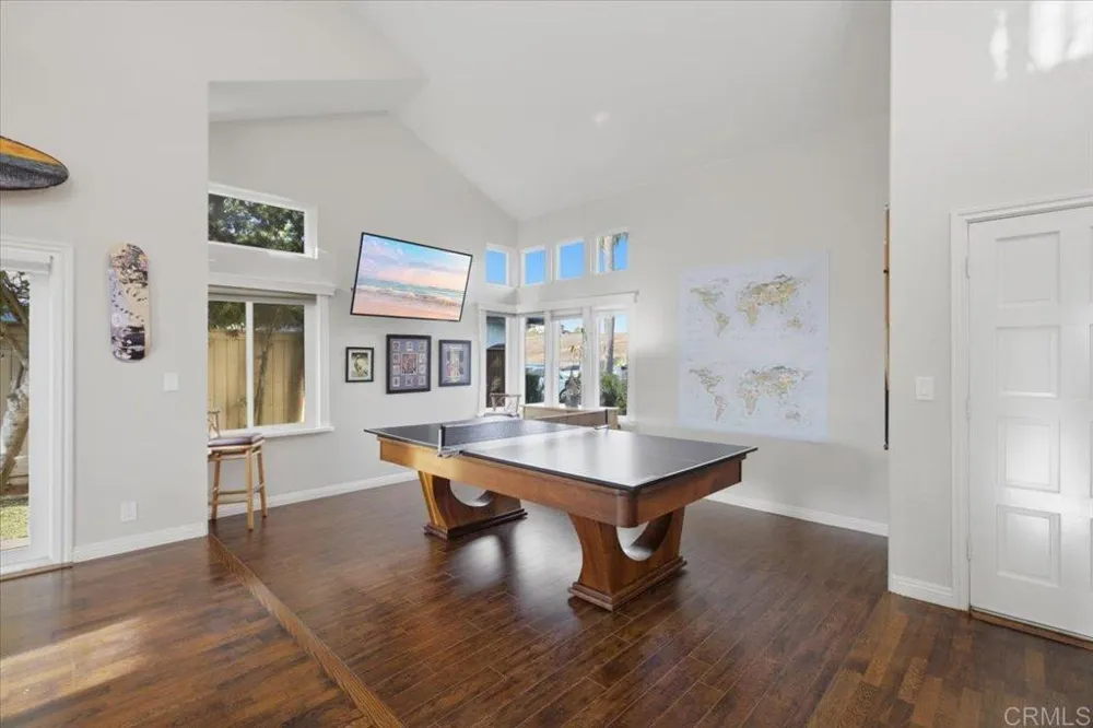 1588 Bella Vista Dr. Encinitas, CA 92024