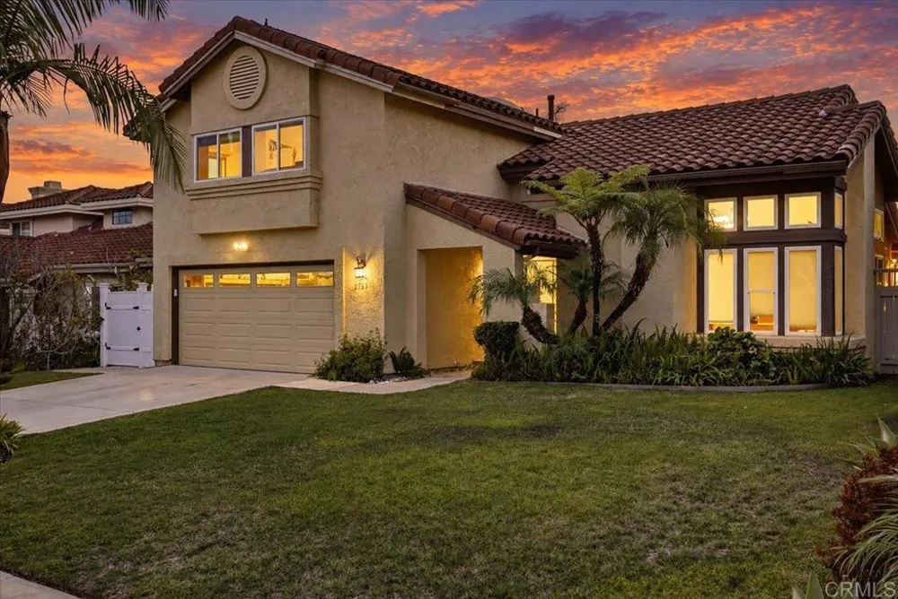 1588 Bella Vista Dr. Encinitas, CA 92024