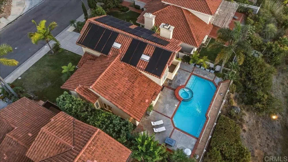 1588 Bella Vista Dr. Encinitas, CA 92024