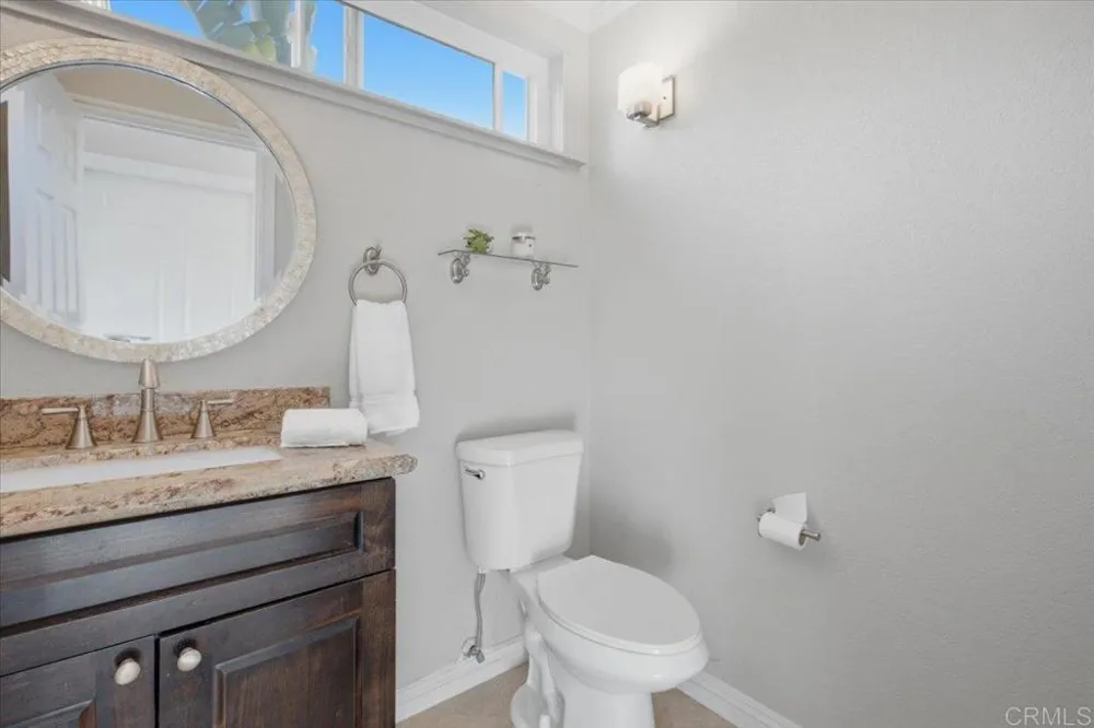 1588 Bella Vista Dr. Encinitas, CA 92024
