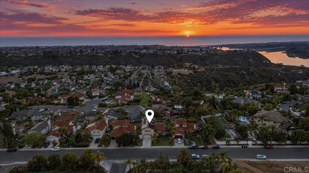 1588 Bella Vista Dr. Encinitas, CA 92024