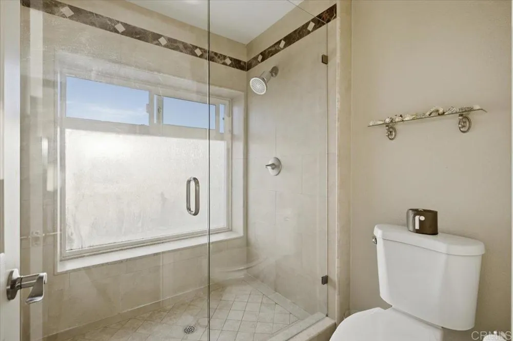 1588 Bella Vista Dr. Encinitas, CA 92024