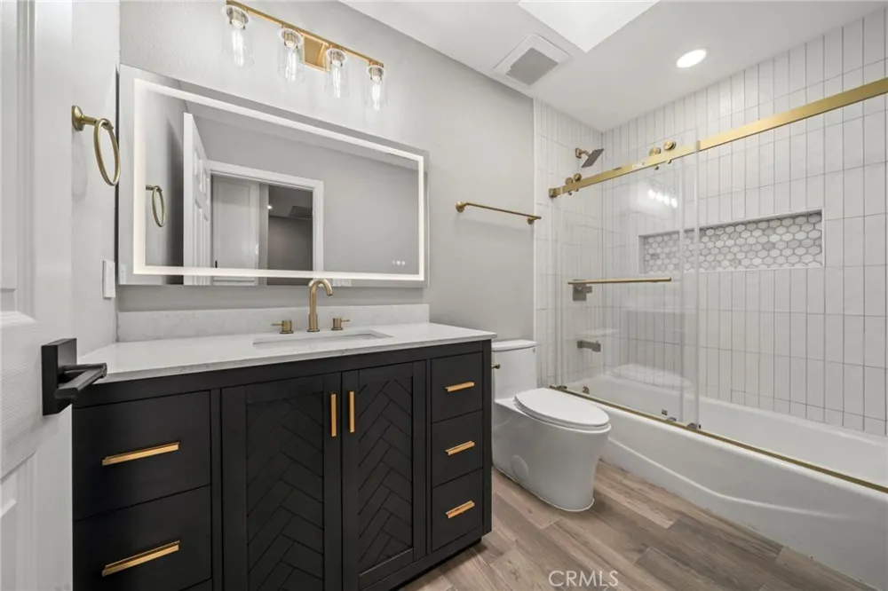 1528 Marcelina Avenue #B Torrance, CA 90501
