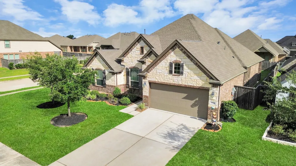 15330 Lancaster Falls Drive Cypress, TX 77429
