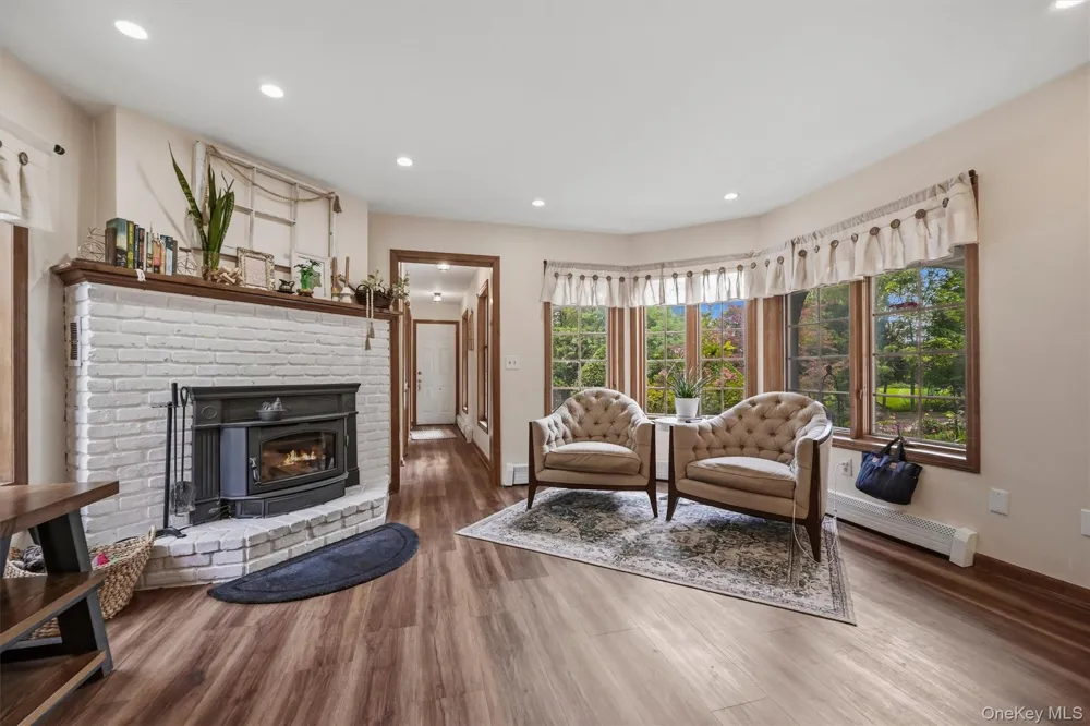 87 Summit Street Monroe, NY 10950