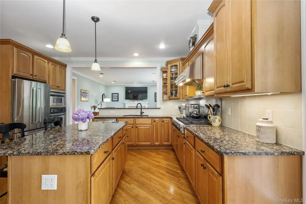 20 Parkview Circle Carmel, NY 10512