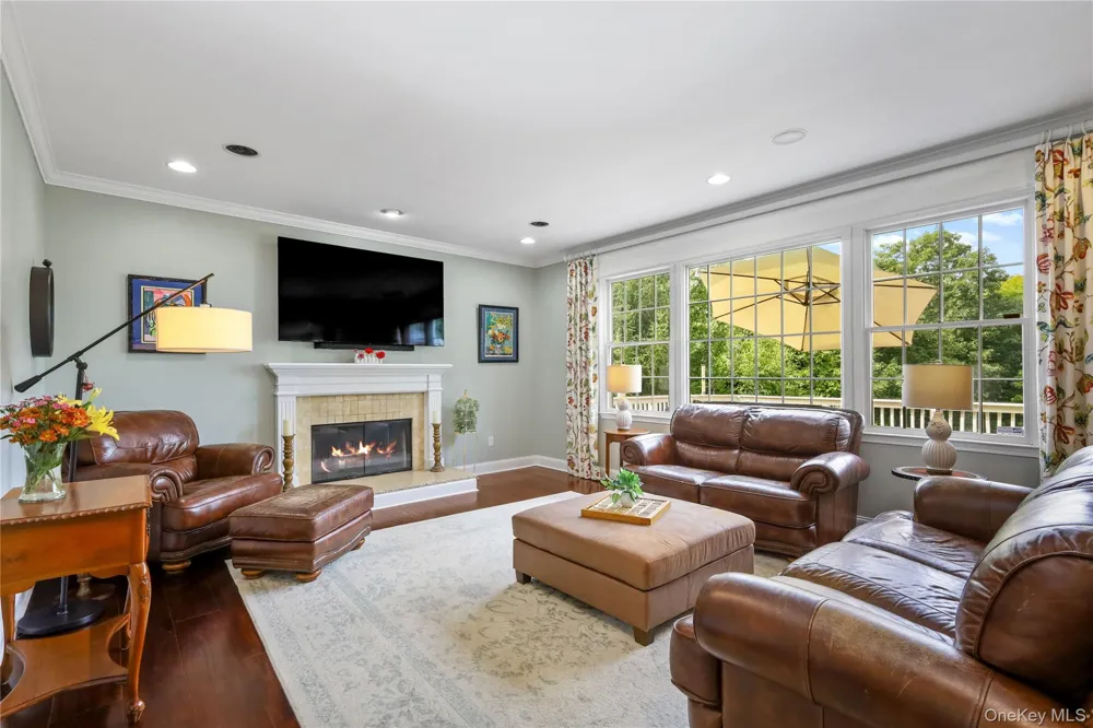 20 Parkview Circle Carmel, NY 10512